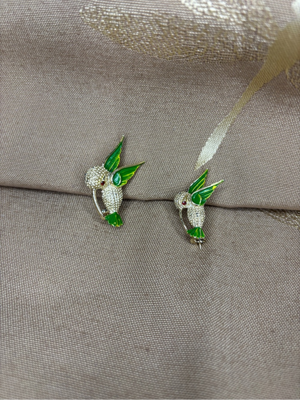 Two Gold-Tone Hummingbird Brooches Elegant Women's Jewelry